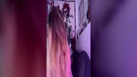Snapshot of sinderleeisagoodgirl chatting on July 20, 2026, 3:10 am sinderleeisagoodgirl online show from July 20, 2026, 3:10 am