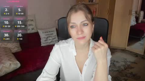 Snapshot of sirenasilk chatting on July 14, 2026, 9:58 am sirenasilk online show from July 14, 2026, 9:58 am