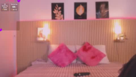 Sirenita online show from July 27, 2026, 11:01 pm