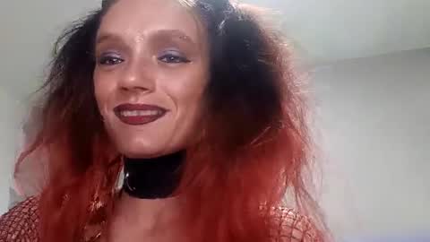 Skiniminitits online show from September 21, 2025, 1:07 am