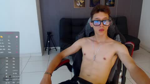 Snapshot of skinny_bigcock20 chatting on April 29, 2026, 9:21 pm skinny_bigcock20 online show from April 29, 2026, 9:21 pm