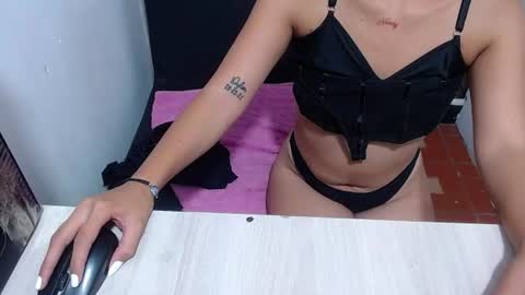 Kim skinny  online show from June 20, 2026, 3:37 pm
