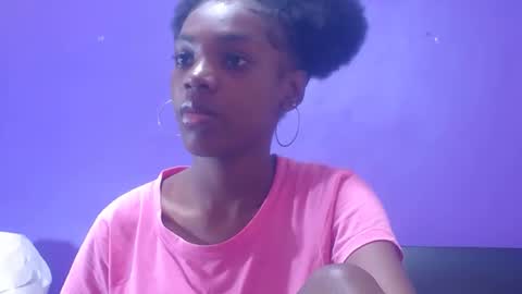 Snapshot of skinnysexy4u chatting on June 21, 2026, 2:19 pm skinnysexy4u online show from June 21, 2026, 2:19 pm