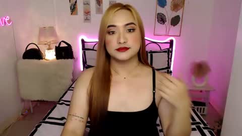 Snapshot of slave_amanda69 chatting on June 9, 2026, 12:55 am Queen Cyrine online show from June 9, 2026, 12:55 am