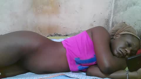 Snapshot of slim_girl3 chatting on July 15, 2026, 2:28 am slim_girl3 online show from July 15, 2026, 2:28 am