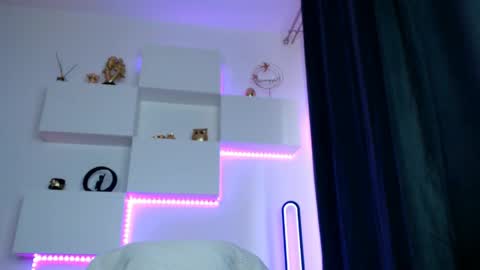 Snapshot of slut_tattoogirl chatting on April 18, 2026, 6:50 am Ariana online show from April 18, 2026, 6:50 am