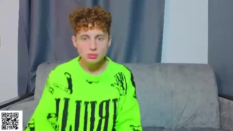 sluttsavage online show from June 15, 2026, 8:33 pm