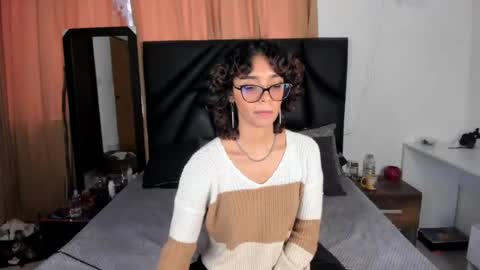 slutty_venus7 online show from July 9, 2026, 10:25 pm
