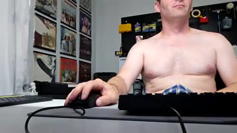 Snapshot of slyy_foxxx chatting on July 9, 2026, 2:43 pm slyy_foxxx online show from July 9, 2026, 2:43 pm