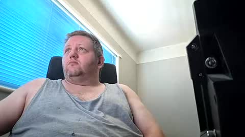 smallone19832 online show from July 11, 2026, 10:29 am