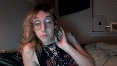 Lilytea online show from June 24, 2026, 3:27 am