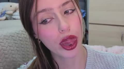 Snapshot of sofia_palacios_ chatting on June 21, 2026, 3:42 am online show from June 21, 2026, 3:42 am