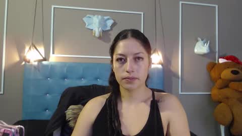 Sofa online show from November 21, 2025, 11:20 am