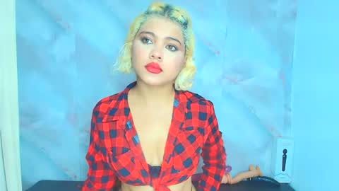 sofiacastillo01 online show from July 13, 2026, 1:36 pm