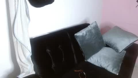 sofiasexygirl69 online show from June 19, 2026, 12:20 pm