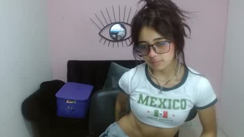 sofiasexygirl69 online show from June 22, 2026, 12:13 pm