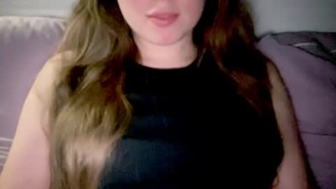 Snapshot of sofinovvak chatting on July 4, 2026, 8:48 pm Sofi online show from July 4, 2026, 8:48 pm