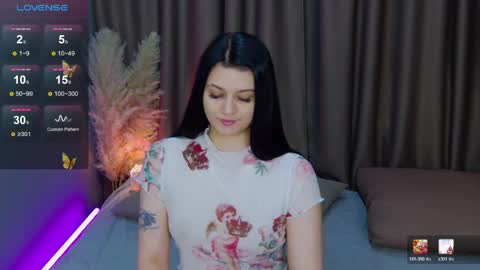 Sonya online show from April 26, 2026, 1:47 am