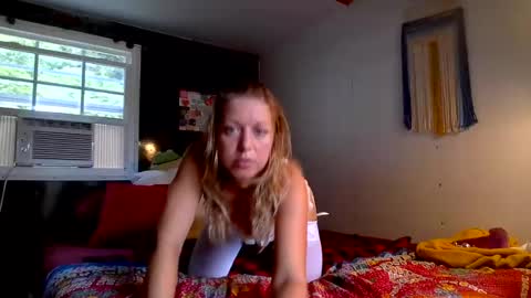 Snapshot of somethingsaucy444 chatting on July 12, 2026, 9:28 pm SomethingSaucy online show from July 12, 2026, 9:28 pm
