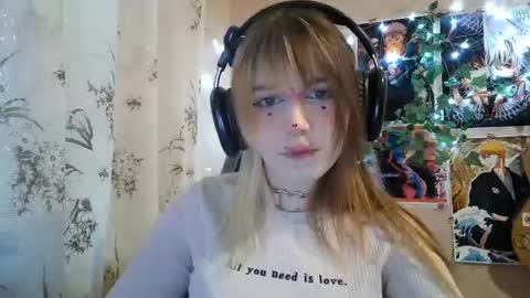 Mila online show from July 7, 2026, 3:27 pm