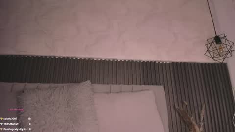 Snapshot of sophi_carter chatting on June 13, 2026, 12:58 pm Sophi online show from June 13, 2026, 12:58 pm