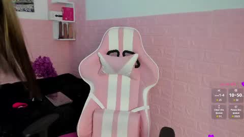 Snapshot of sophi_sweet11 chatting on July 3, 2026, 2:34 pm SOPHI online show from July 3, 2026, 2:34 pm