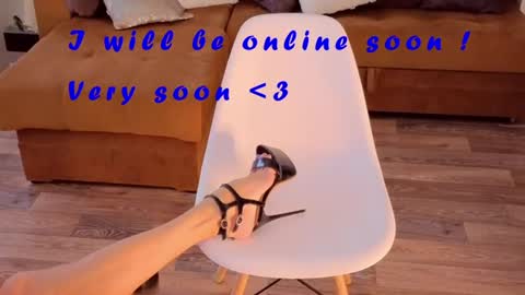 Sophie online show from July 4, 2026, 7:47 am