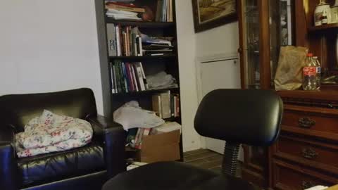 Snapshot of southernblueyes chatting on June 22, 2026, 12:13 am Southernblueyes online show from June 22, 2026, 12:13 am