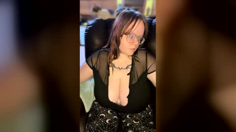 Snapshot of southernsin777 chatting on June 4, 2026, 5:24 am ivy online show from June 4, 2026, 5:24 am