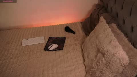 Denise online show from April 25, 2026, 8:39 pm