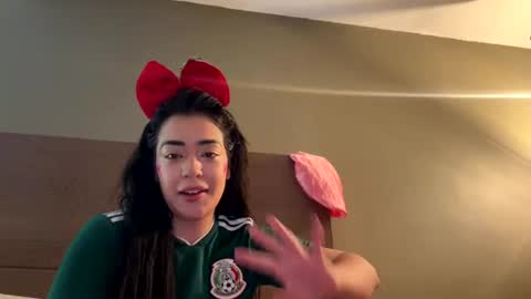 Soytunoviafavorita online show from July 23, 2026, 2:20 am