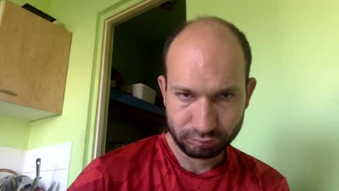 Snapshot of sparei7 chatting on July 14, 2026, 10:43 am Snaiky online show from July 14, 2026, 10:43 am