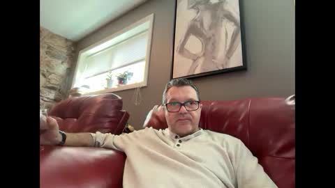 Snapshot of spike69old chatting on April 10, 2026, 9:52 pm spike69old online show from April 10, 2026, 9:52 pm