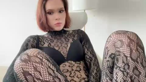 Snapshot of stacyluxxe chatting on July 16, 2026, 8:53 am Stacy online show from July 16, 2026, 8:53 am