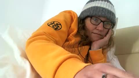 starlagurl online show from December 18, 2024, 5:48 am