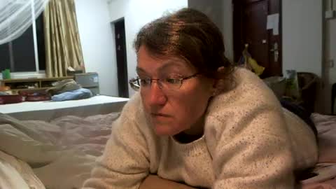 starlagurl online show from February 25, 2025, 10:58 am