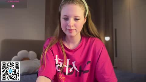 Snapshot of steffi_meoww chatting on May 7, 2026, 2:39 am STEFI Streams every day from 10 PM GTM1 online show from May 7, 2026, 2:39 am