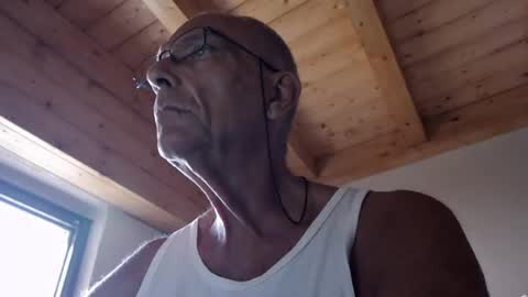 stefi444466 online show from July 20, 2026, 5:33 am
