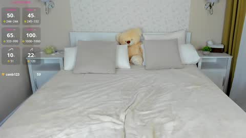 Snapshot of stella_leee chatting on April 30, 2026, 12:39 am Stella Leee online show from April 30, 2026, 12:39 am