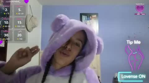 Snapshot of stephania_t chatting on July 2, 2026, 2:12 pm Stephania online show from July 2, 2026, 2:12 pm