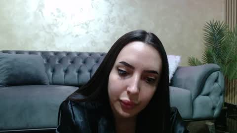 StepMommy19 online show from July 1, 2026, 7:02 pm