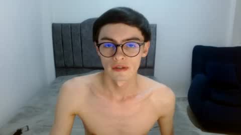 stiv_grant online show from June 24, 2026, 11:04 pm