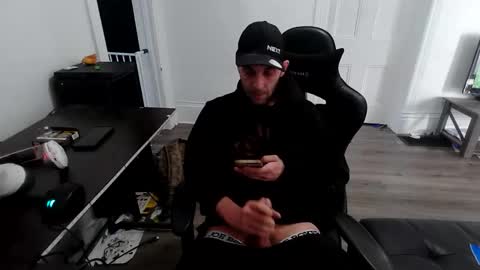 stonedpanda77 online show from May 12, 2026, 9:45 pm