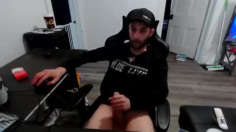 stonedpanda77 online show from June 4, 2026, 11:00 pm