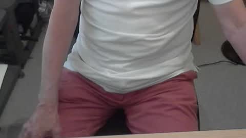 Snapshot of str8_dave chatting on June 25, 2026, 11:26 am Dave online show from June 25, 2026, 11:26 am