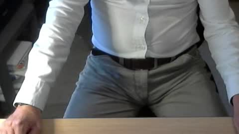 Snapshot of str8_dave chatting on July 5, 2026, 7:54 pm Dave online show from July 5, 2026, 7:54 pm