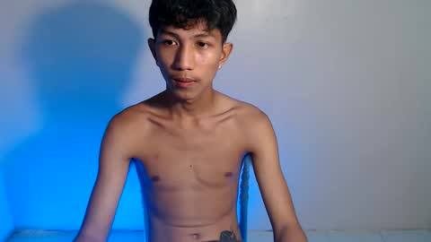 straight_boyx online show from June 4, 2026, 10:32 am