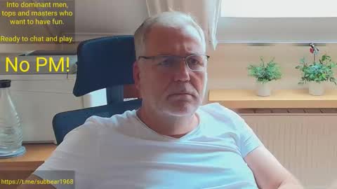 subbear1968 online show from June 10, 2026, 3:33 pm