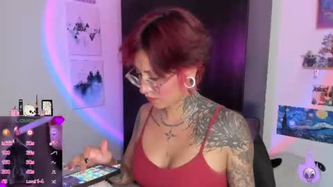 Snapshot of succubus_girl_ chatting on July 6, 2026, 4:31 pm Alexy online show from July 6, 2026, 4:31 pm