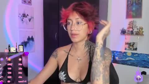 Snapshot of succubus_girl_ chatting on July 14, 2026, 1:50 pm Alexy online show from July 14, 2026, 1:50 pm